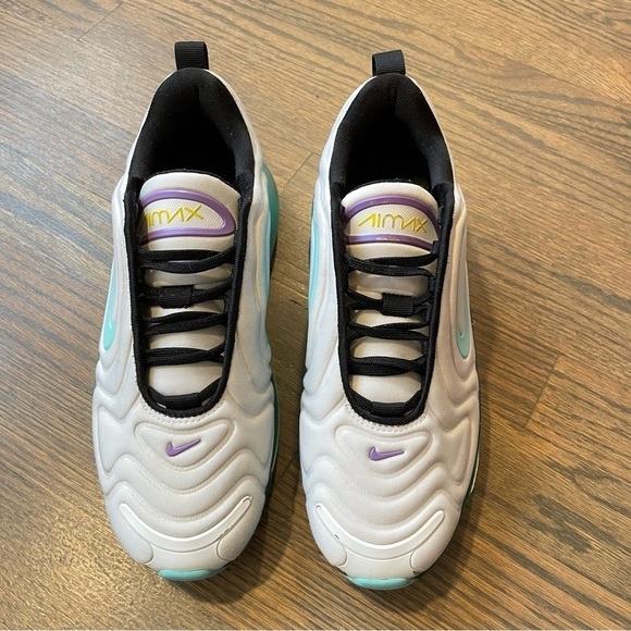 Nike Air Max 720 "White Aurora" GS Running Shoes 6 Youth - Picture 2 of 13